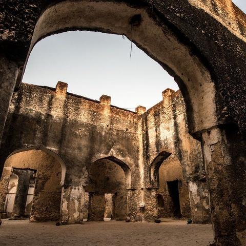 《巴尔的遗产》预购攻略：揭秘奖励与版本差异全解析