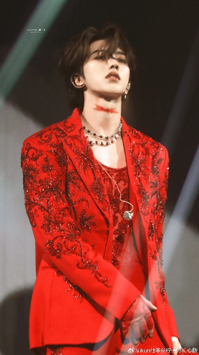 蔡徐坤Deadman歌词揭秘，新歌热力燃情来袭