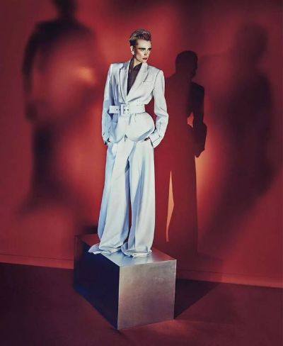 《光与影33号》吕涅造型秘籍，解锁独特时尚新风尚