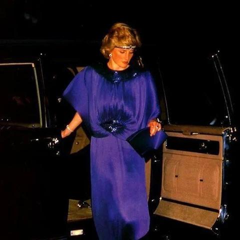 《苏丹游戏》新手攻略：揭秘命运商店解锁秘籍，轻松点开新体验