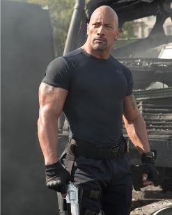 巨石强森女儿争议升级：裙带关系疑云，演技表现引热议