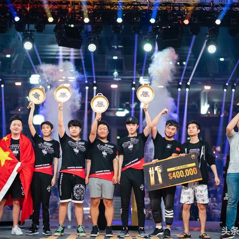 《炉石传说》星际英雄传预构筑攻略：揭秘星际迷你包卡组新玩法