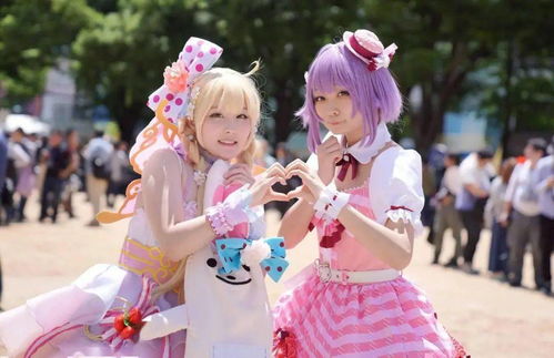 蕾塞COS热潮席卷，女友感蕾塞二创新风尚引领潮流