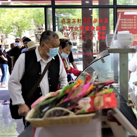 2025成都荣耀巅峰，英雄联盟总决赛联动嘉年华九大盛宴盛大启幕