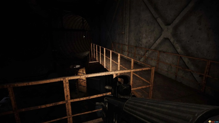 化工厂惊悚揭秘：潜行者2暗影迷宫探秘