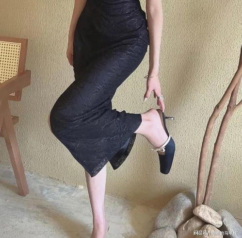 黑丝裸足打造黑妞足AI美女，创新失败案例深度解析