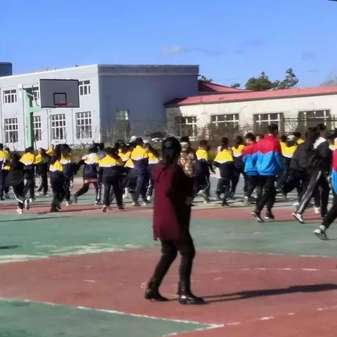 《模拟农场25》高效盈利攻略：揭秘快速赚钱新技巧