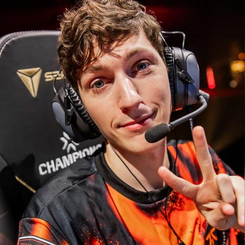 《无畏契约》10月18日皮肤热度榜揭晓，揭秘新潮流趋势！