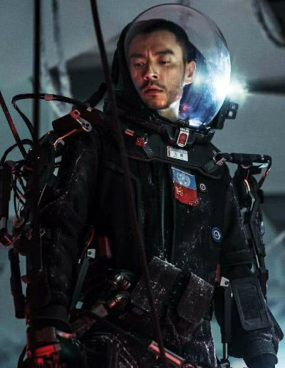 《流浪地球3》航天服细节曝光，博主惊叹吴京匠心独运！