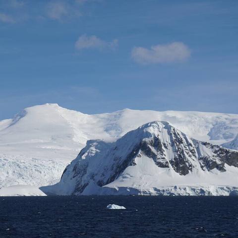 《命运方舟》瘟疫团战新格局，揭秘病毒爆发下的生存策略