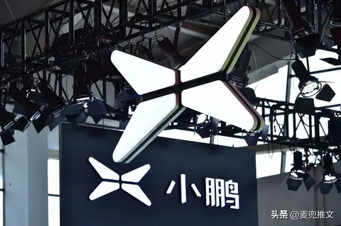 小鹏机器人回应争议，股价飙升翻红创佳绩