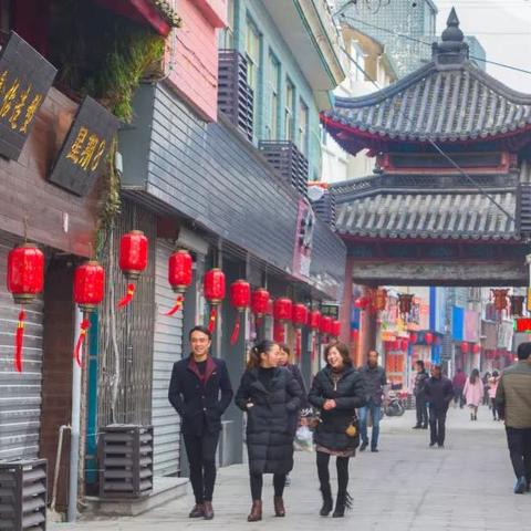 心动小镇平民别墅建造攻略：轻松打造梦想家园秘籍