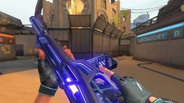 瓦罗兰特爪刀性价比解析：RGX显卡版是否值得入手？