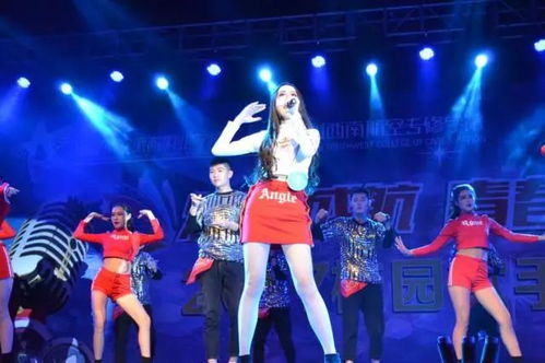 热血主题曲引爆S15决赛，邓紫棋国人之声燃动开幕式