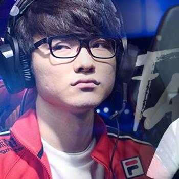 真假Faker巅峰对决：男女版“史诗级会面”揭秘，谁更胜一筹？