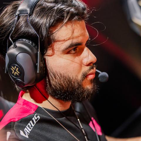 极简风格魅力解析，无畏契约皮肤套装值不值得入手？