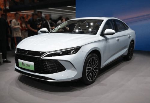 比亚迪秦L续航新突破：揭秘超长里程驾驶体验