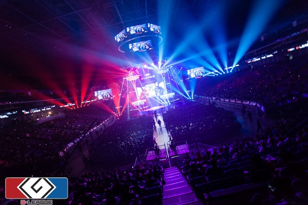 梅奔场馆激战正酣，无畏之师勇夺荣耀时刻