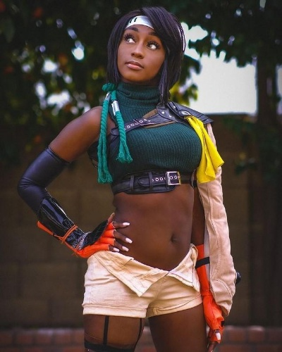 艾达王鼻环设计考究，黑妹COS造型引人瞩目