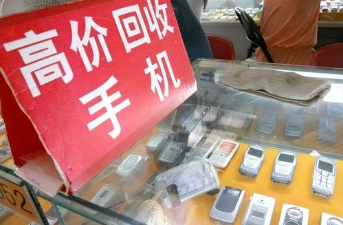 武汉街头现旧机转运奇观，揭秘拆解新机背后故事