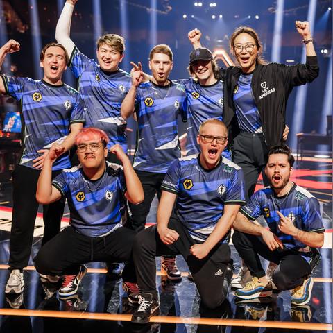 《无畏契约》国服夜市独家！主战武器新皮肤，性能与颜值双重提升