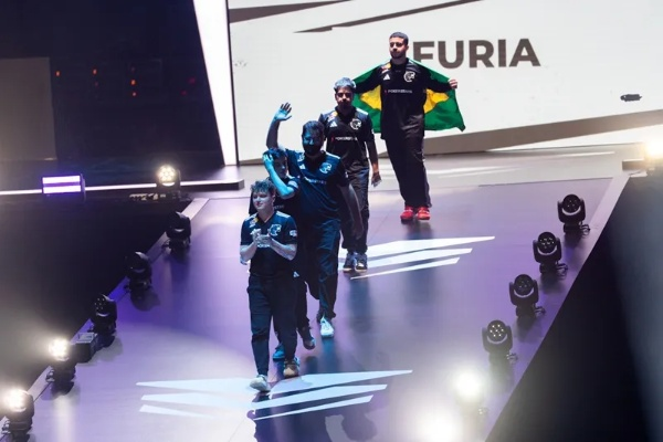 FURIA成都夺冠破纪录，巴西战队首获英特尔极限大师赛荣耀桂冠