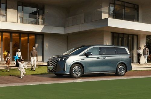 比亚迪2026款混动MPV新低价，19.68万起，颠覆20万内混动车界！