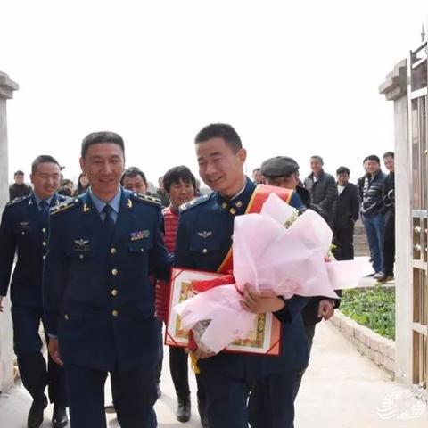 空降精英速成攻略：揭秘《从军》空降兵高效玩法