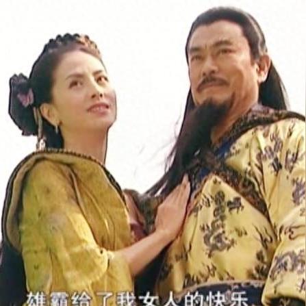 霸者天下私服怎么选？2025高爆版/复古版实测对比+避坑攻略