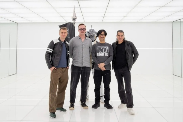 小岛秀夫合影风波真相：官方澄清立场与支持立场明确