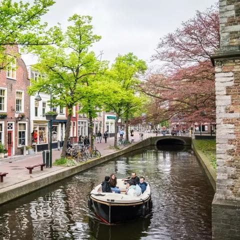 荷兰风情引领，揭秘《都市天际线2》低密住宅布局新风尚