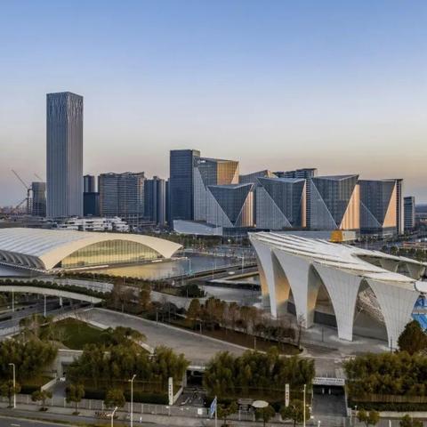 高效搭建攻略：揭秘《都市天际线2》高架电车建造技巧