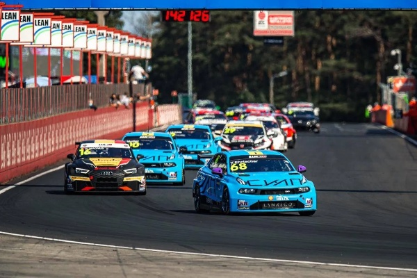 亚克拉西亚大奖赛纳鲁尼竞速，速度与激情新体验