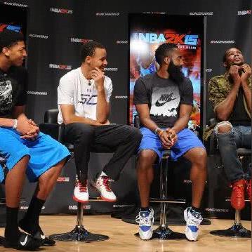 NBA2K24深度解析：系统玩法揭秘，篮球盛宴新体验