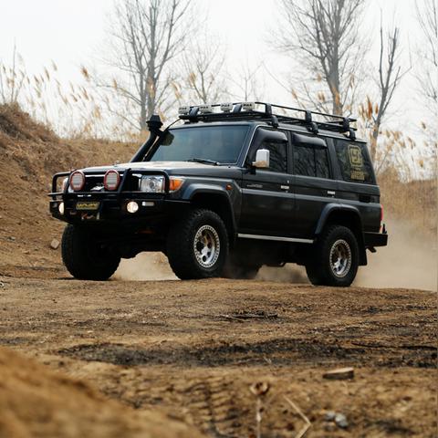 热血游戏老炮儿集体回流，为什么复古服里的砍猪3小时比手游氪金更让人上瘾？