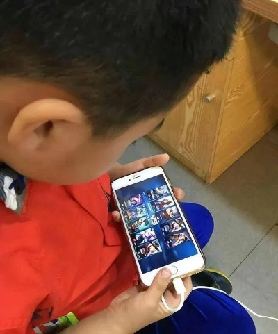 哥哥沉迷成人游戏引热议，评论区热议新观点：守护青春正能量