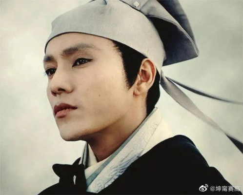 厂花陈坤为何能成为游戏圈「破壁顶流」从三次联动看演员与IP的双向奔赴