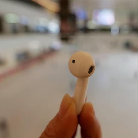 iOS 26.1系统升级：续航革新，液态玻璃智能开关震撼来袭