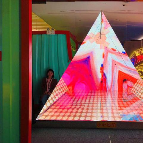 彩虹论坛Box藏了多少秘密？老玩家实测30天拆解核心玩法与隐藏奖励