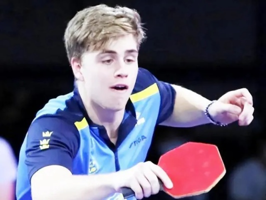 比伯狂热乒乓推迟演唱会，国球魅力全球瞩目！