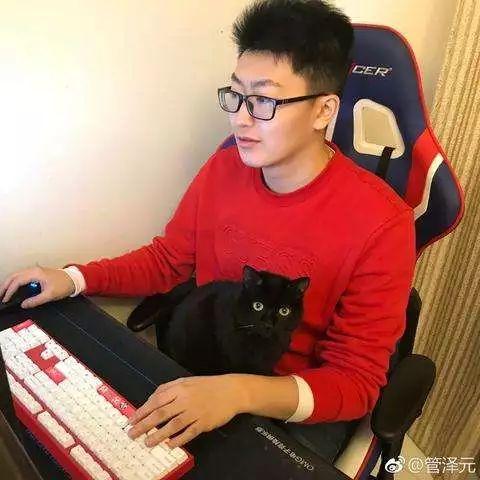 游戏风云vsPLU，当年霸屏的赛事解说双雄，现在谁还在玩家DNA里？