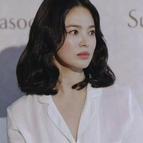 宋慧乔44岁还能演少女？游戏里那些「冻龄玩家」的底层逻辑和她一样