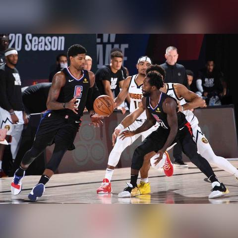 传奇王者归来，老玩家蹲了3个月的新区，到底藏着多少未公开的翻盘密码？