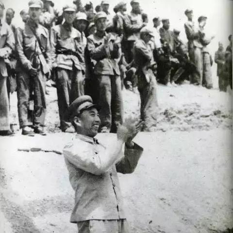 传奇4手游官网到底藏着多少老玩家不知道的开荒密码？