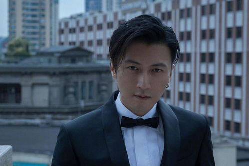 谢霆锋首当导演的新警察故事2，能给玩家带来多少「港片游戏感」