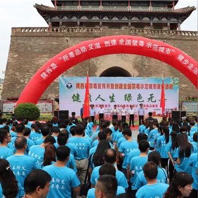 传奇公益吧里藏着多少老玩家的最后净土？揭秘真实生存法则