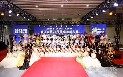 莫斯科国际游戏周盛况空前，15万玩家共襄盛举，游戏中心盛大开幕！