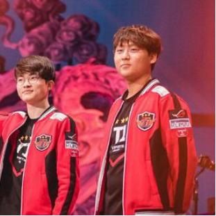 女版Faker队服秀胖胖龙魔性舞姿，网友：更萌了！