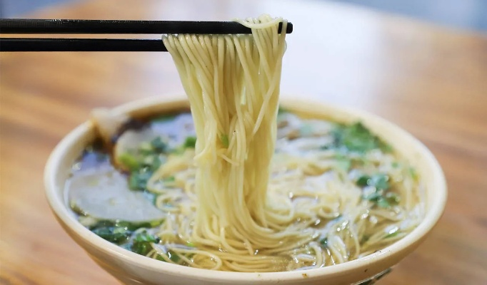 30元网红面卖不动了？从游戏「数值崩溃」看餐饮网红店的致命bug