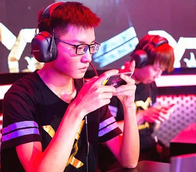 28刀为什么是游戏里的「隐形赢家」职业选手不说的3个伤害密码